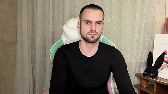 Snapshot of Iveraan chatting on October 24, 2025, 6:59 pm Iveraan online show from October 24, 2025, 6:59 pm