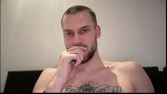 Snapshot of Iveraan chatting on October 26, 2025, 6:14 pm Iveraan online show from October 26, 2025, 6:14 pm