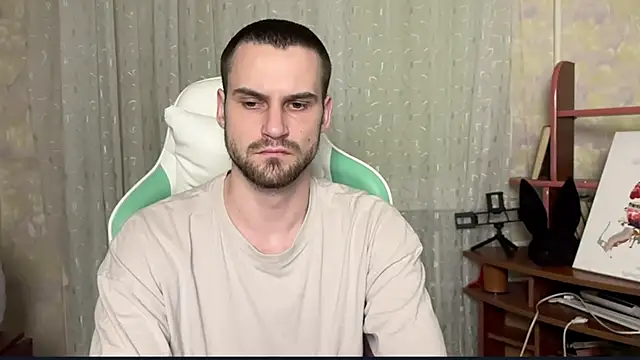 Snapshot of Iveraan chatting on November 5, 2025, 6:52 pm Iveraan online show from November 5, 2025, 6:52 pm