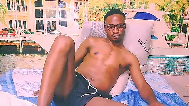 EbonyTiger69 online show from May 5, 2026, 11:35 pm