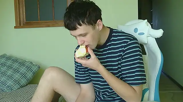 Snapshot of _Timmy_Boy_ chatting on November 15, 2025, 10:01 am Timmy Boy online show from November 15, 2025, 10:01 am