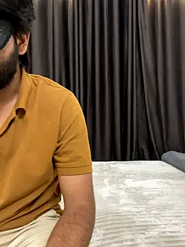 vickyandtania online show from December 19, 2025, 3:52 pm