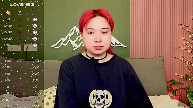 Klee Love online show from October 20, 2025, 4:13 am