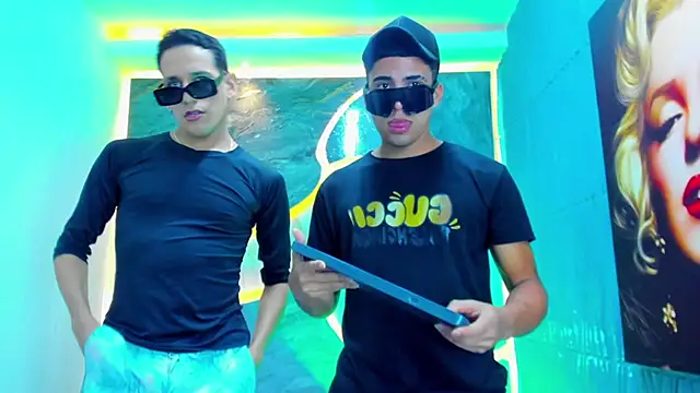 Play boys Hot2 online show from October 25, 2025, 12:56 pm