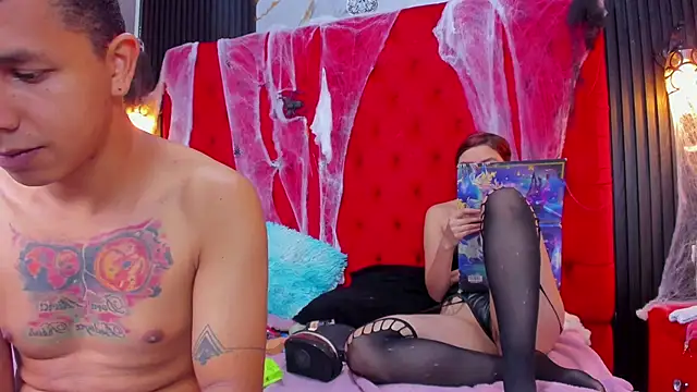 Snapshot of AnyAndDimitry chatting on October 30, 2025, 1:23 pm AnyAndDimitry online show from October 30, 2025, 1:23 pm