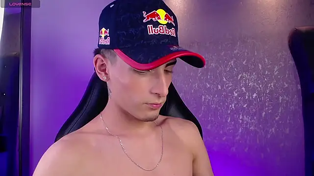 Snapshot of MateoMitchell chatting on March 14, 2026, 4:29 am MateoMitchell online show from March 14, 2026, 4:29 am