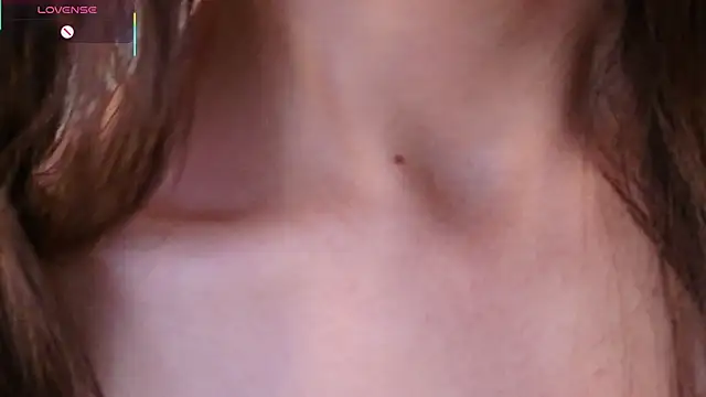 Snapshot of Playful_Lia chatting on October 10, 2025, 3:33 pm Playful Lia online show from October 10, 2025, 3:33 pm