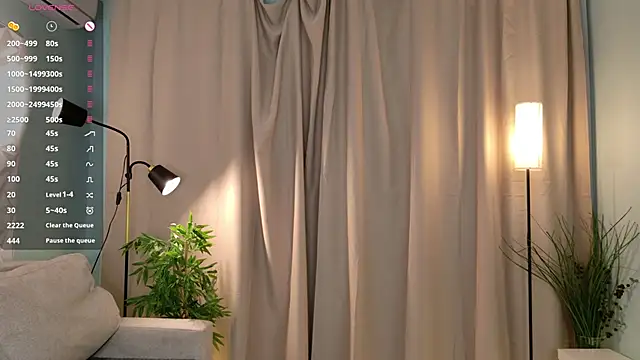 Snapshot of Playful_Lia chatting on November 15, 2025, 2:13 pm Playful Lia online show from November 15, 2025, 2:13 pm