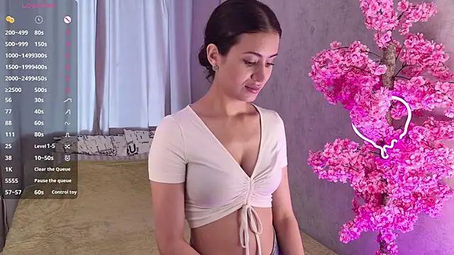 Playful Lia online show from June 11, 2026, 2:26 pm