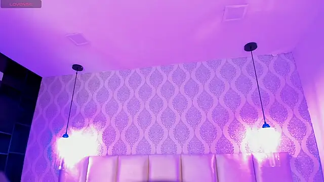 Snapshot of SharitHills chatting on October 26, 2025, 4:29 am SharitHills online show from October 26, 2025, 4:29 am