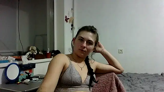 Twolatte1520 online show from December 22, 2025, 7:00 pm