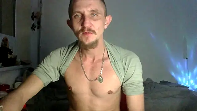 Twolatte1520 online show from February 16, 2026, 1:46 am