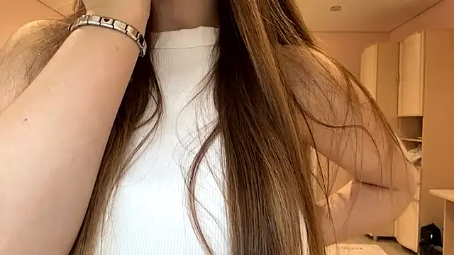 GilySuper online show from October 6, 2025, 2:42 am