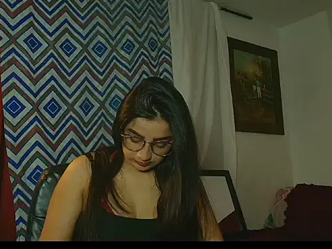 Snapshot of Charlotte_Richardson chatting on October 4, 2025, 7:01 pm Charlotte Richardson online show from October 4, 2025, 7:01 pm