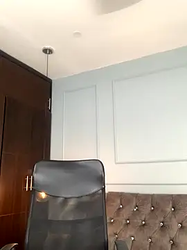 Rose monroee online show from November 12, 2025, 7:35 pm