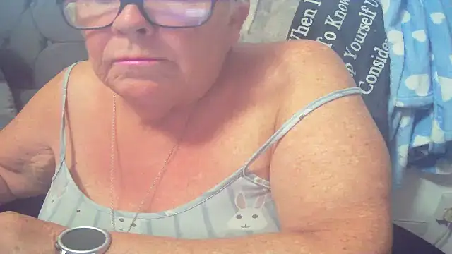 Snapshot of Playful_MILF_Demi chatting on July 16, 2026, 6:03 pm Playful MILF Demi online show from July 16, 2026, 6:03 pm