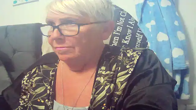 Snapshot of Playful_MILF_Demi chatting on July 17, 2026, 8:35 pm Playful MILF Demi online show from July 17, 2026, 8:35 pm