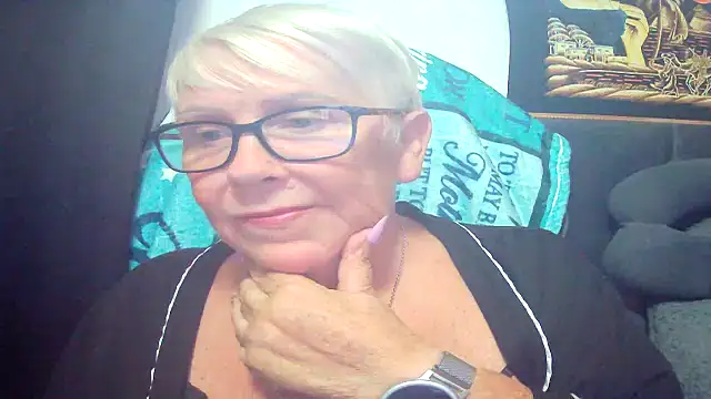Snapshot of Playful_MILF_Demi chatting on July 24, 2026, 11:03 pm Playful MILF Demi online show from July 24, 2026, 11:03 pm