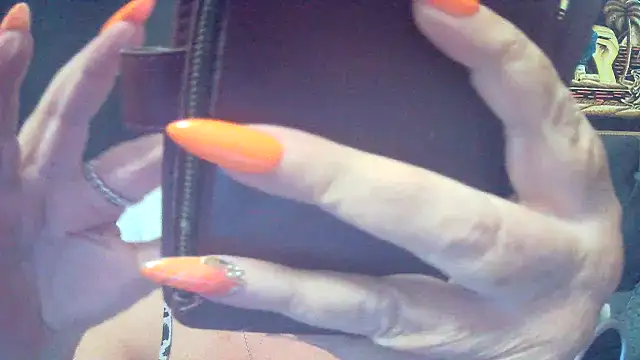 Snapshot of Playful_MILF_Demi chatting on July 29, 2026, 6:39 pm Playful MILF Demi online show from July 29, 2026, 6:39 pm