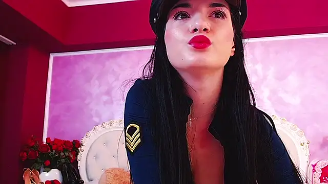 BellaReyXO online show from October 10, 2025, 5:50 am