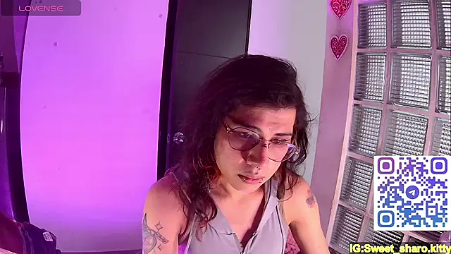 Snapshot of Sweet-SharoKitty chatting on May 12, 2026, 6:49 pm Sweet-SharoKitty online show from May 12, 2026, 6:49 pm
