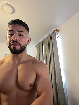 Snapshot of Ezzio_Scolaro chatting on March 9, 2026, 10:03 pm Ezzio Scolaro online show from March 9, 2026, 10:03 pm
