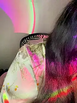 RoxxBlu online show from October 13, 2025, 4:45 am