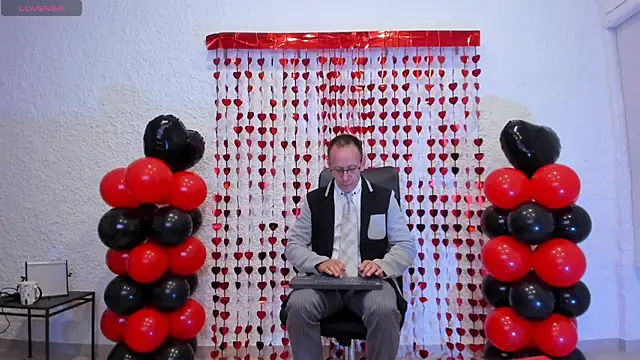  axelking  online show from February 14, 2026, 11:40 am