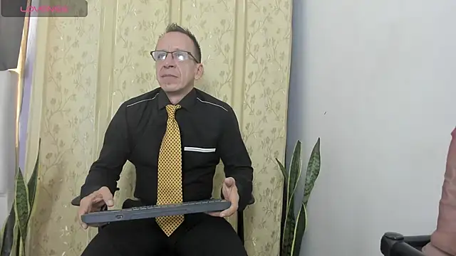  axelking  online show from July 10, 2026, 11:46 am