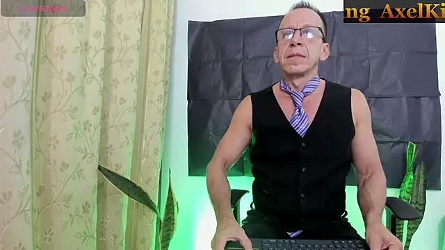  axelking  online show from July 30, 2026, 11:42 am