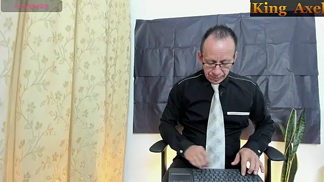  axelking  online show from August 4, 2026, 11:35 am