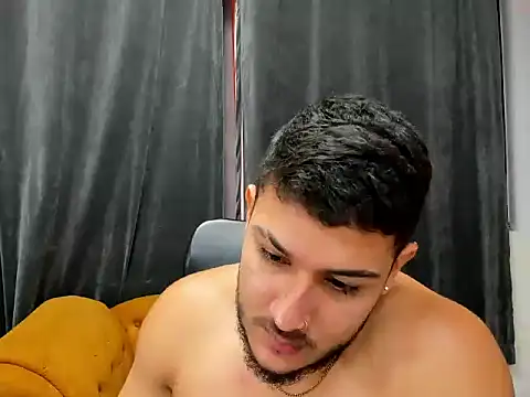 jasonshaw25 online show from December 16, 2025, 5:51 pm