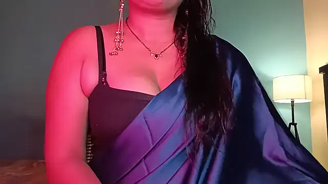 horny milf couple online show from August 6, 2026, 4:20 pm