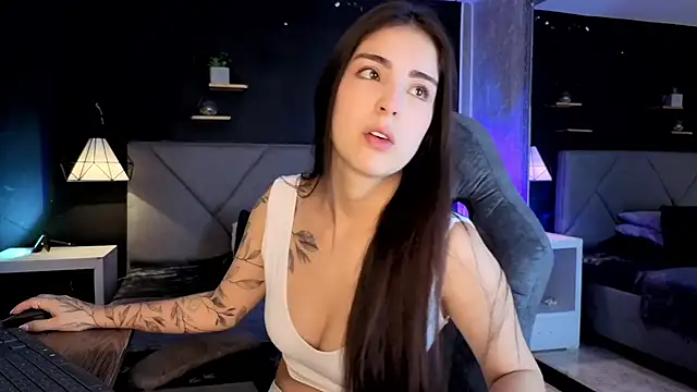 Snapshot of giapearl25 chatting on October 29, 2025, 1:02 pm giapearl25 online show from October 29, 2025, 1:02 pm