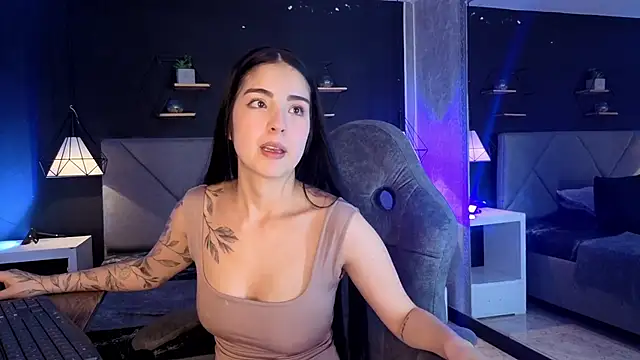 Snapshot of giapearl25 chatting on November 20, 2025, 2:01 am giapearl25 online show from November 20, 2025, 2:01 am