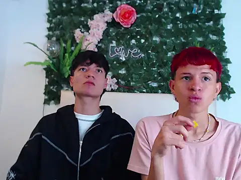 alex russo   online show from November 9, 2025, 4:00 am