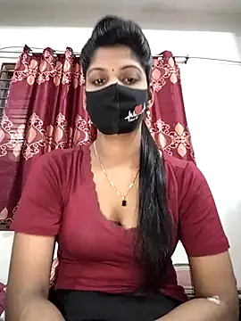 Queen-Any online show from October 11, 2025, 8:51 pm