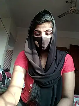 Queen-Any online show from December 22, 2025, 9:50 am