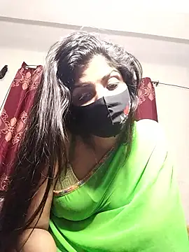 Queen-Any online show from February 1, 2026, 9:24 pm