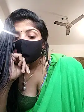 Queen-Any online show from February 5, 2026, 2:49 am