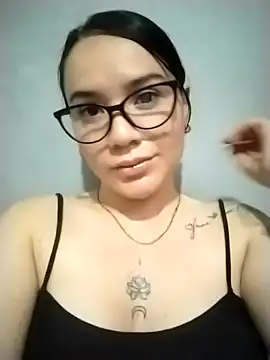 Gardeniia hot online show from October 8, 2025, 5:38 am