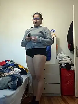 Snapshot of Jaykel_a chatting on March 16, 2026, 6:34 pm Jaykel a online show from March 16, 2026, 6:34 pm