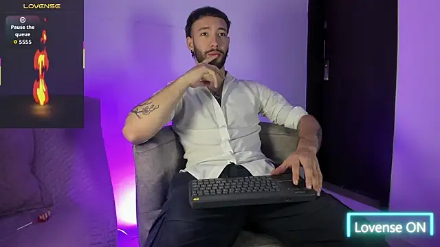 angel kyrozz online show from June 20, 2026, 7:16 pm