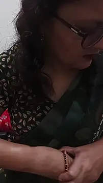 Snapshot of Couple_hardfucking chatting on December 3, 2025, 6:54 am Couple hardfucking online show from December 3, 2025, 6:54 am