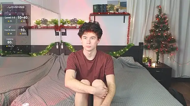 Cute Mike online show from December 15, 2025, 8:02 pm