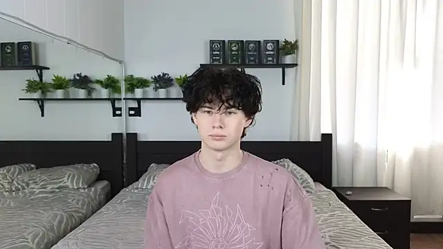 Cute Mike online show from February 1, 2026, 4:33 am