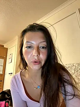 Snapshot of LuluMaexox chatting on October 23, 2025, 11:35 pm LuluMaexox online show from October 23, 2025, 11:35 pm