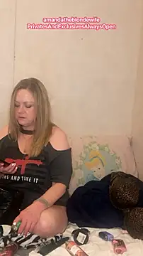 amandatheblondewife online show from August 9, 2026, 5:23 am