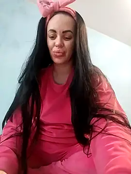 Stefaniyaxq online show from December 23, 2025, 9:40 am