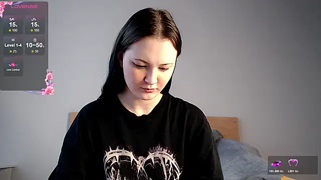 katlynaccerman online show from November 3, 2025, 5:52 am